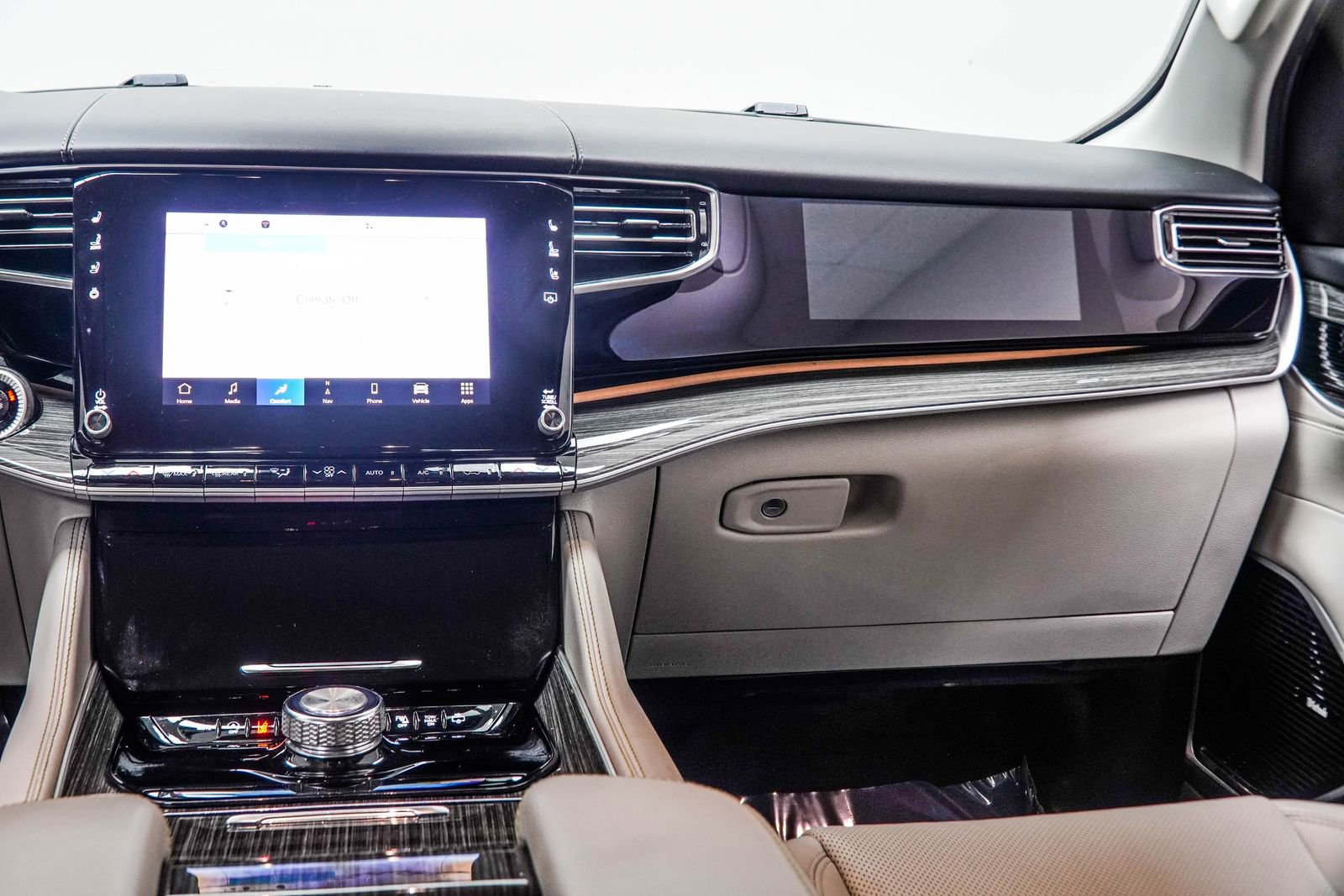 Used 2022 Jeep Wagoneer Series III w/ Premium Group I RWD image 20