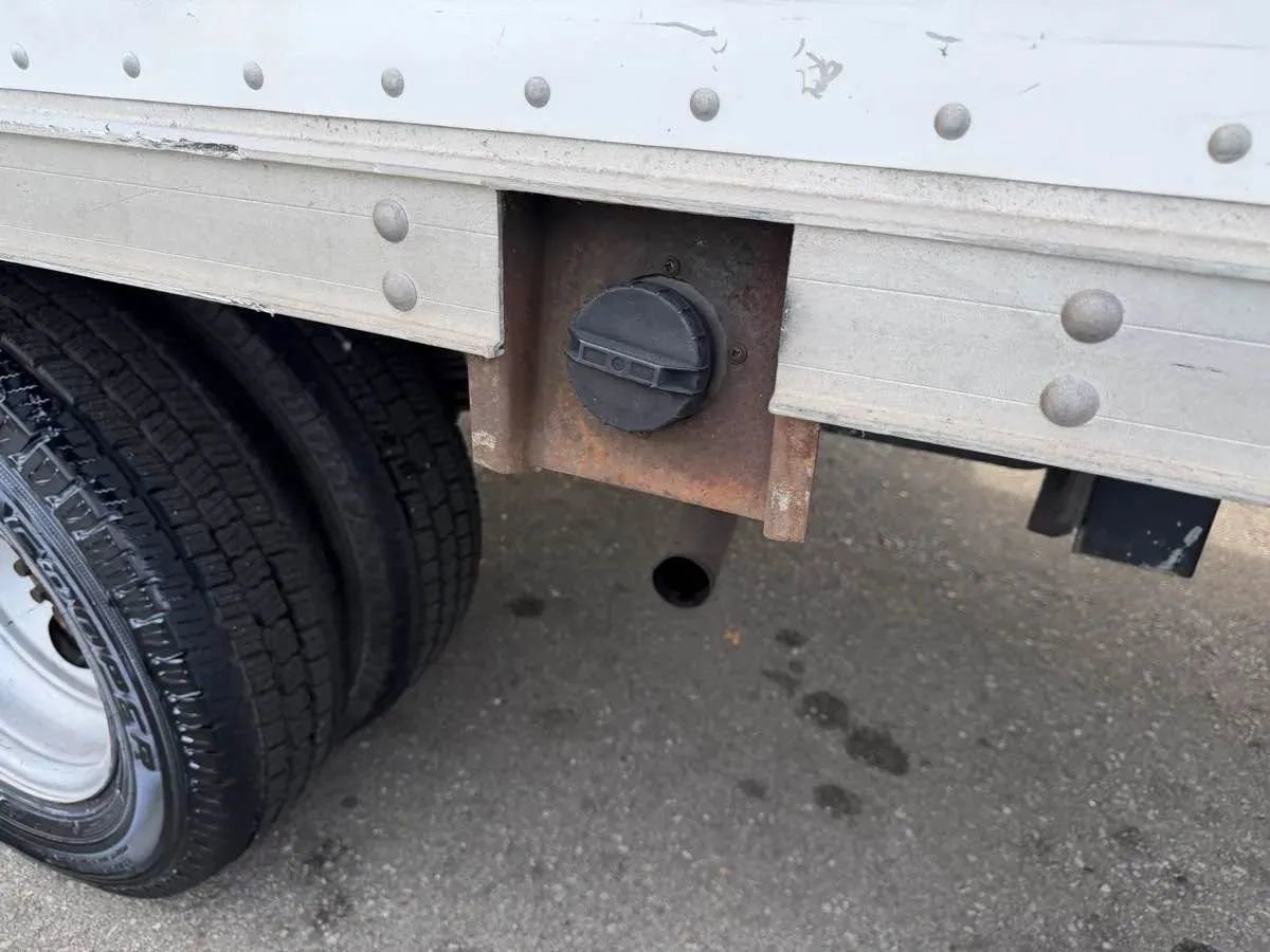 Used 1995 Chevrolet G30 RWD image 8