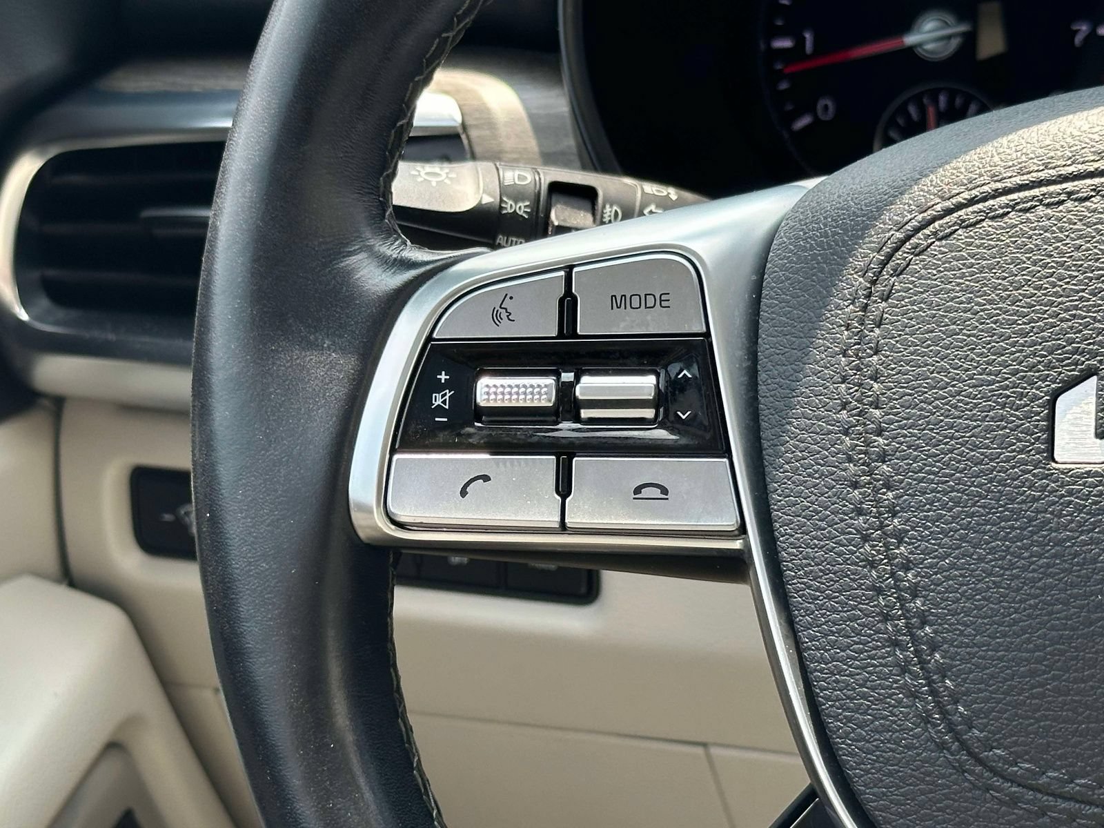 Used 2022 Kia Telluride SX w/ Nightfall Edition Package AWD/4WD image 23