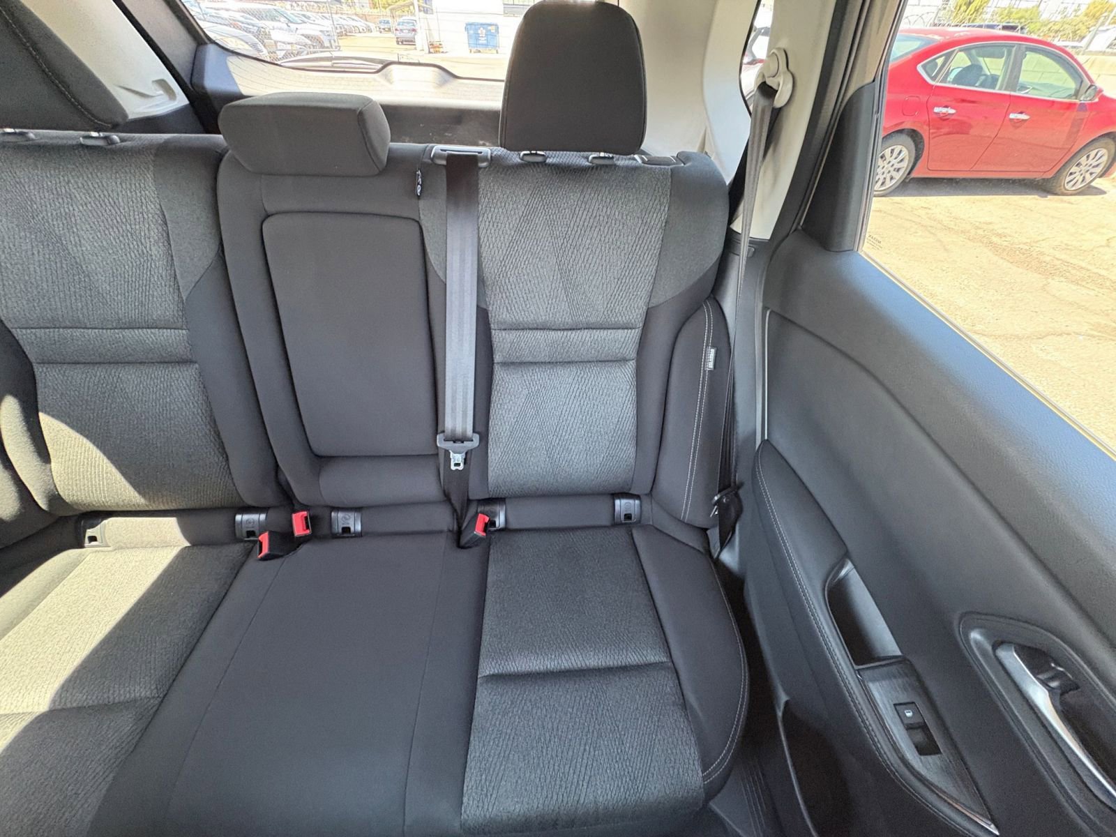 Used 2025 Nissan Rogue SV FWD image 39