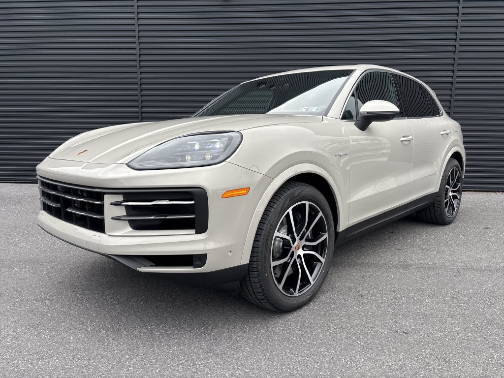New 2026 Porsche Cayenne E-Hybrid AWD/4WD image 1