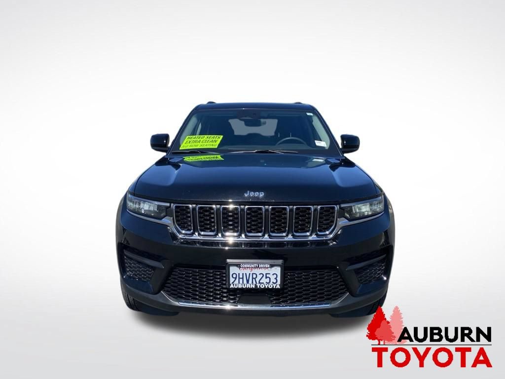 Used 2023 Jeep Grand Cherokee Laredo w/ Luxury Tech Group I AWD/4WD image 2