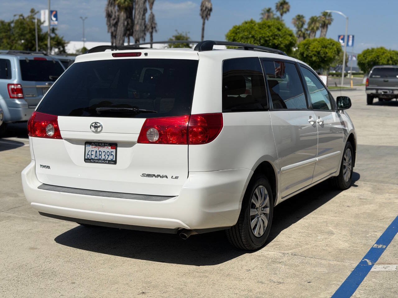 Used 2008 Toyota Sienna CE FWD image 10