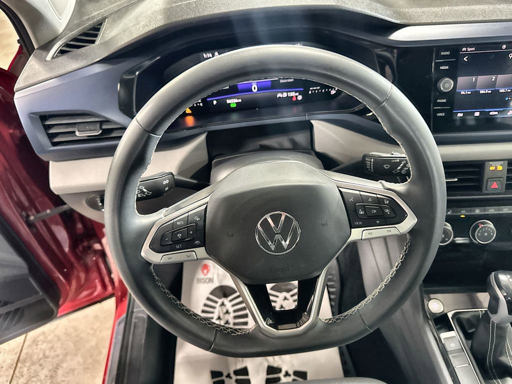 Used 2023 Volkswagen Taos SE AWD/4WD image 17