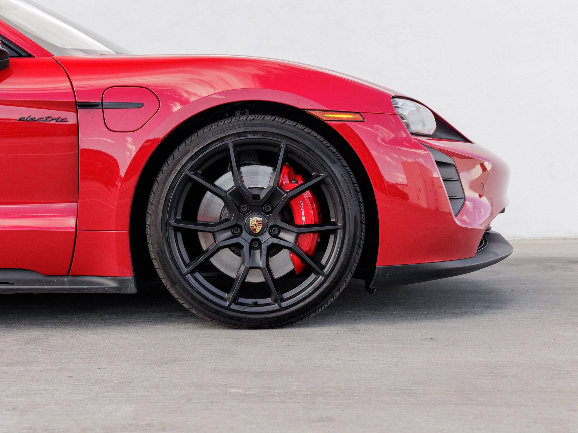 Certified 2022 Porsche Taycan GTS image 11