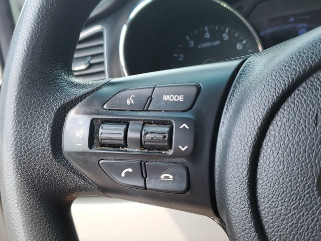 Used 2020 Kia Sedona L FWD image 12