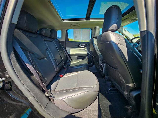 Certified 2022 Jeep Compass Limited w/ Elite Group AWD/4WD image 39