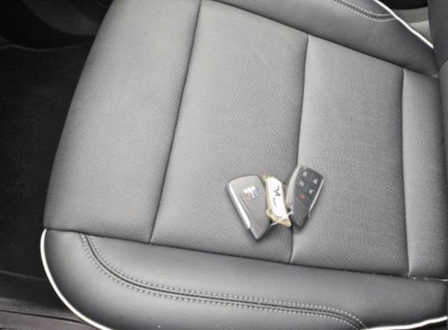 Used 2026 Buick Enclave Preferred FWD image 12