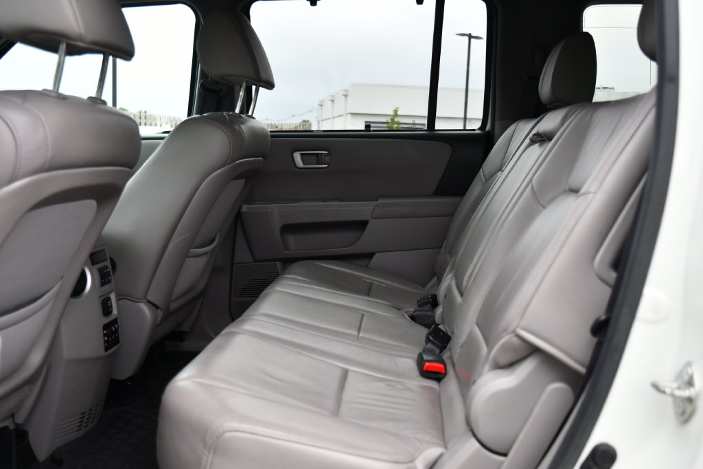 Used 2014 Honda Pilot Touring image 21