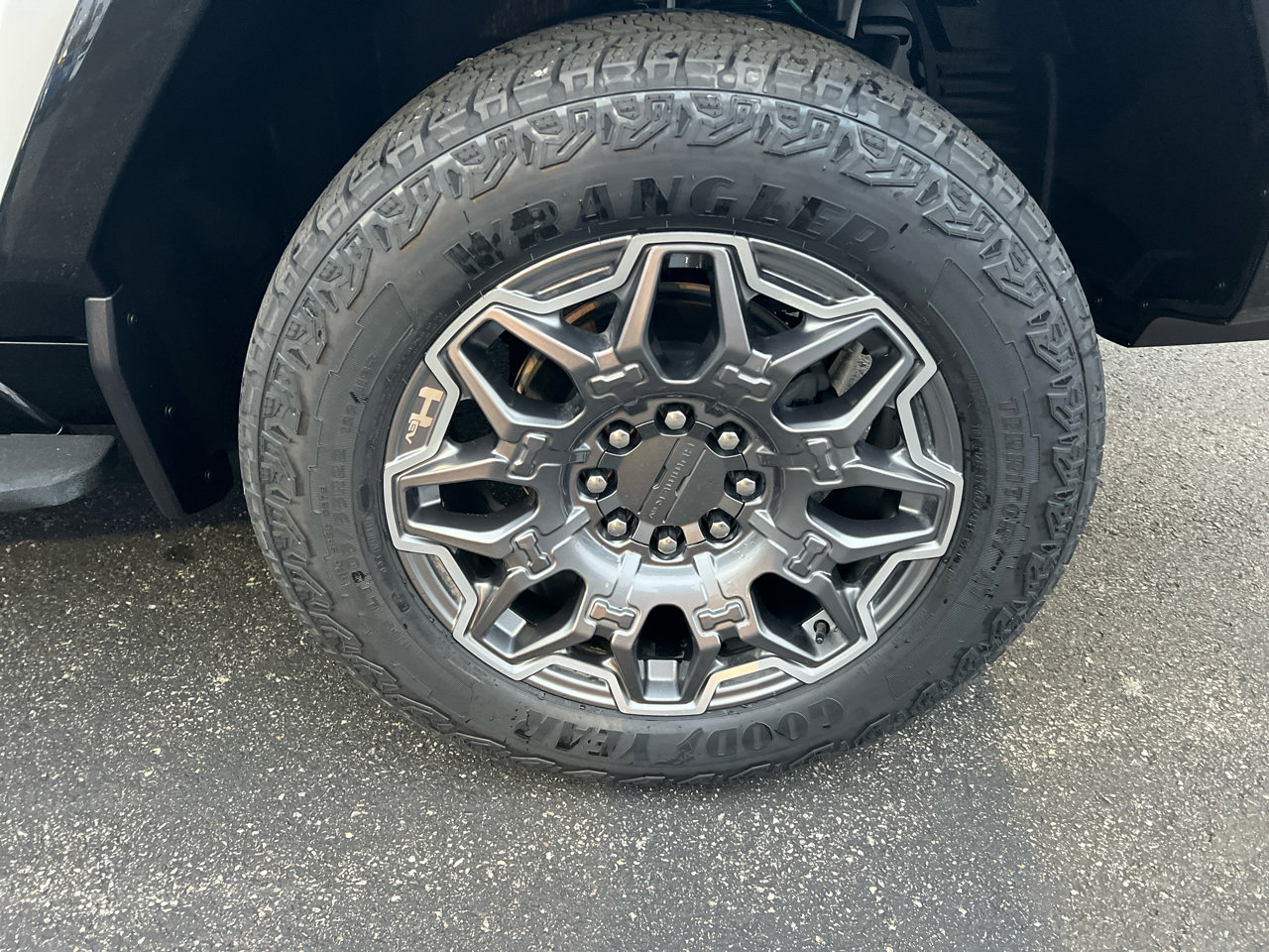 Used 2025 GMC Hummer EV 3X image 27