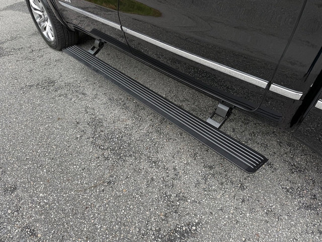 Used 2023 RAM 1500 Limited AWD/4WD image 11