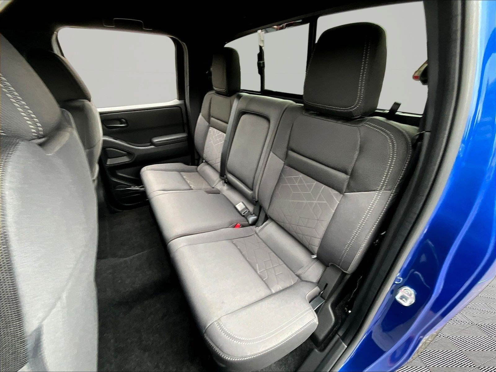 New 2027 Nissan Frontier SV w/ SV Convenience Package AWD/4WD image 18