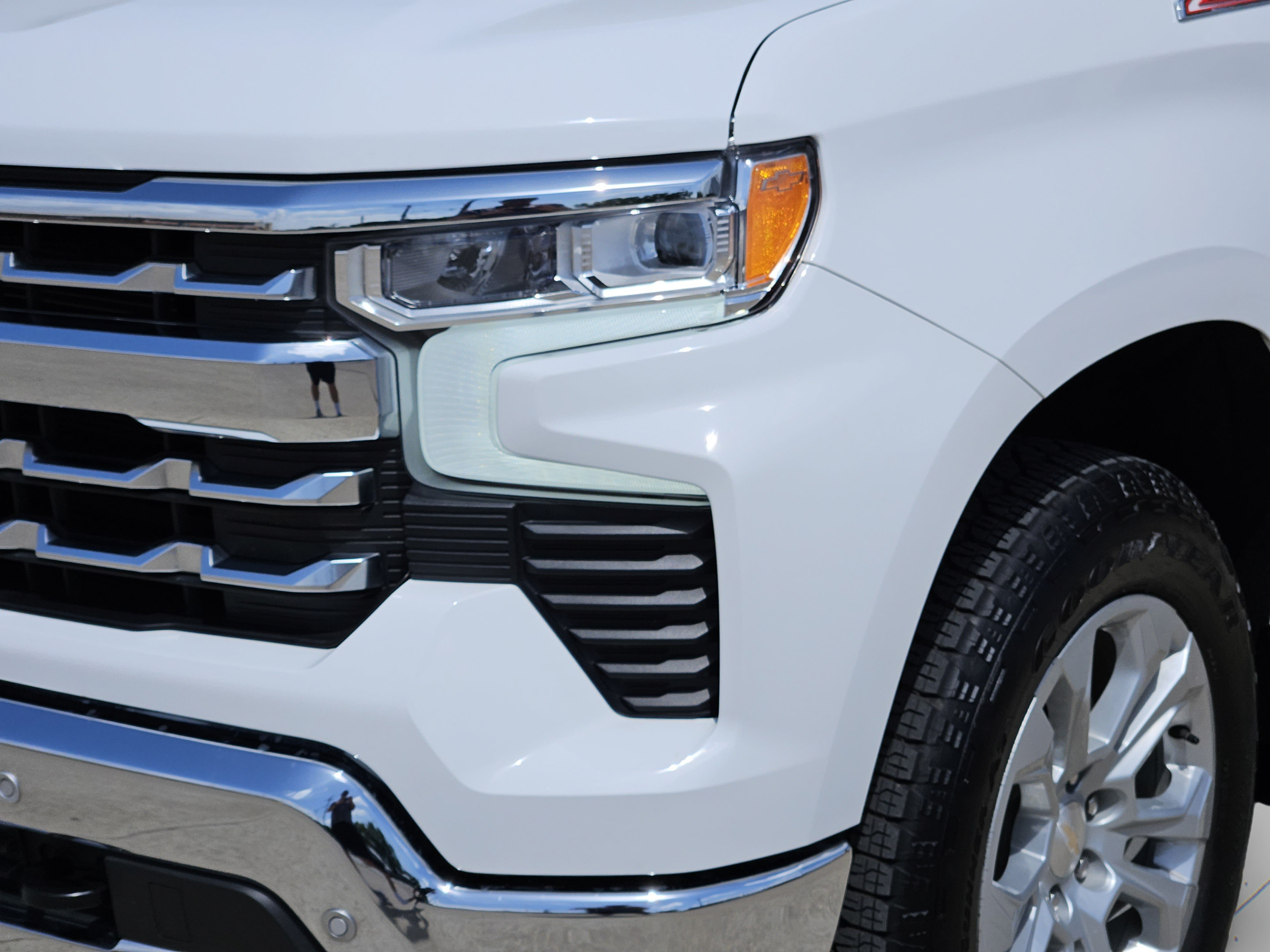 Used 2025 Chevrolet Silverado 1500 LTZ w/ LTZ Premium Texas Edition AWD/4WD image 11