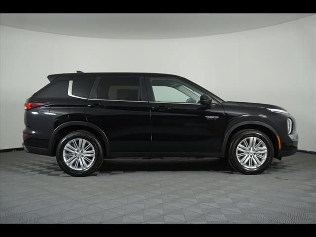 Used 2024 Mitsubishi Outlander ES AWD/4WD image 27