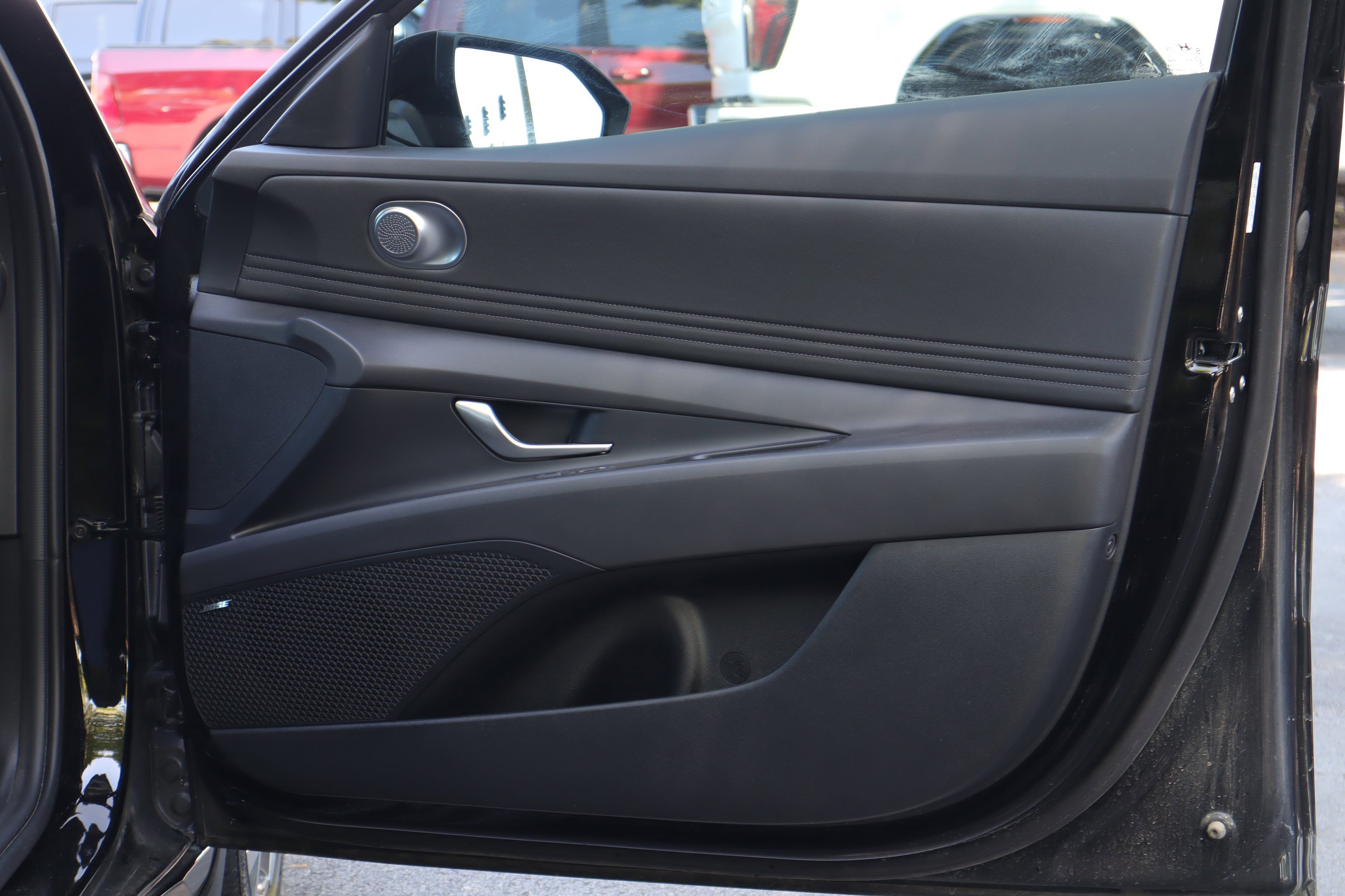 Used 2024 Hyundai Elantra Limited FWD image 29