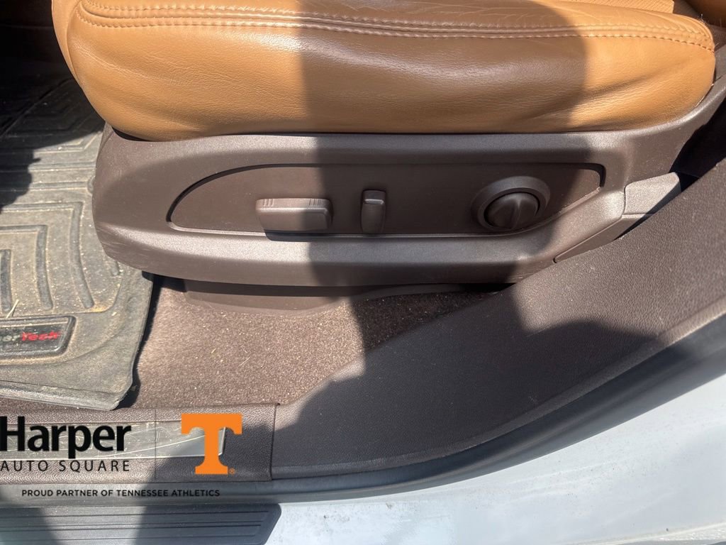 Used 2014 Buick Enclave Premium w/ Trailering Provision Package AWD/4WD image 17