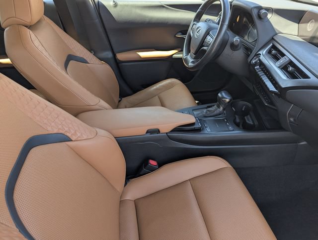 Used 2021 Lexus UX 200 w/ Premium Package FWD image 10