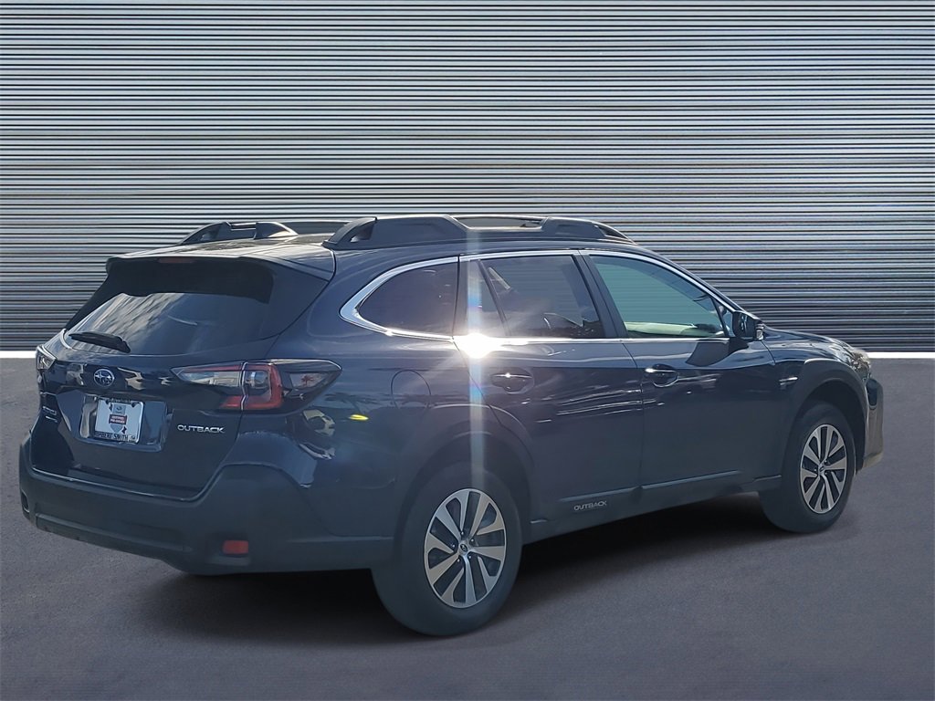 Certified 2023 Subaru Outback Premium image 3