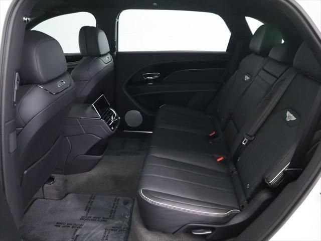 Used 2025 Bentley Bentayga Extended Wheelbase AWD/4WD image 22