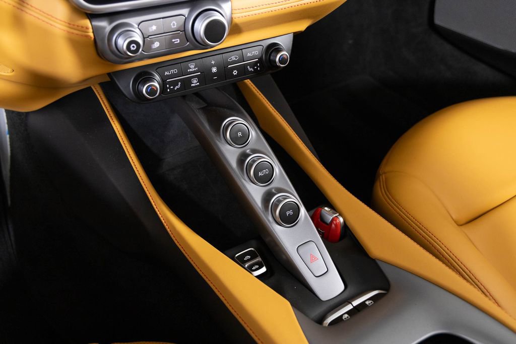 Used 2020 Ferrari Portofino image 37