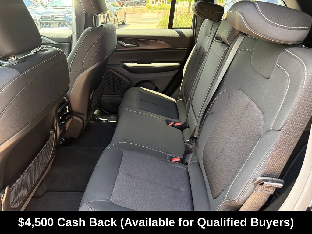 New 2026 Jeep Grand Cherokee Laredo w/ Trailer Tow Package RWD image 35