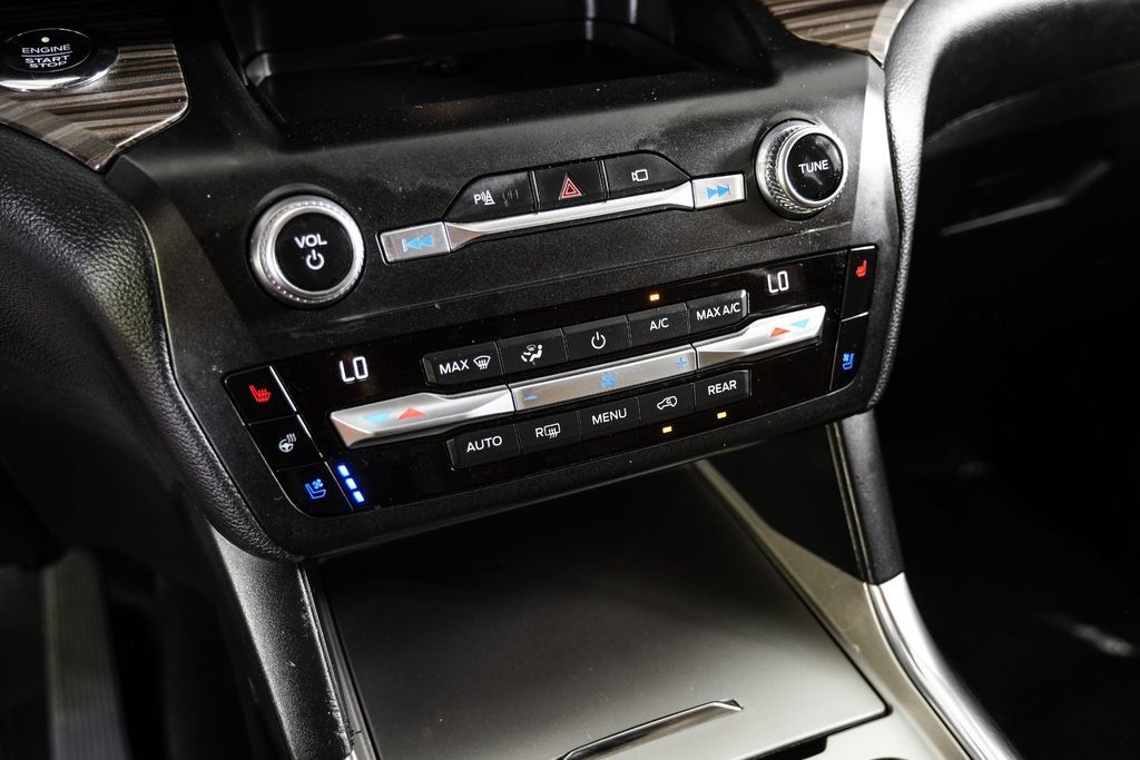 Used 2020 Ford Explorer Limited AWD/4WD image 26