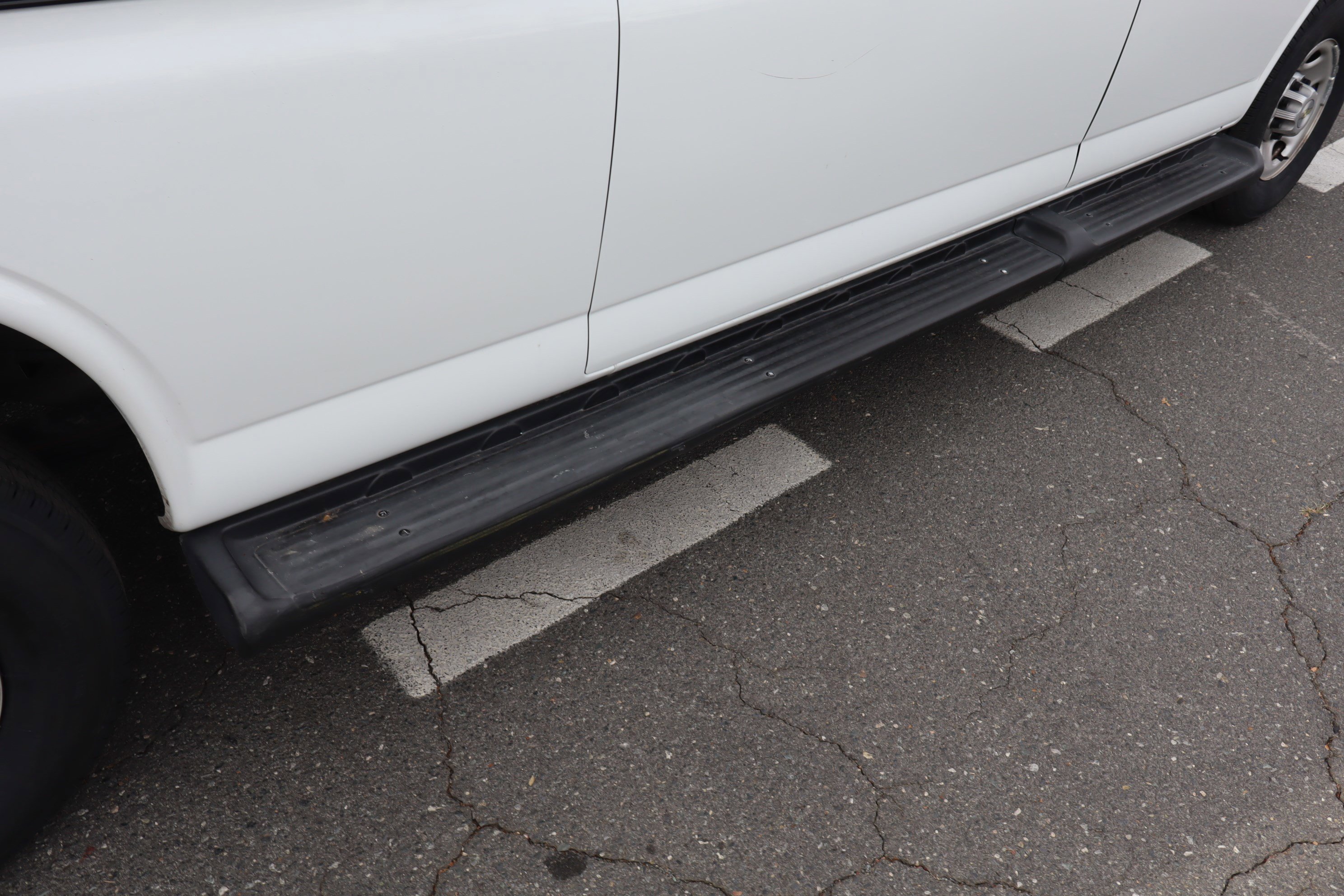 Used 2023 Chevrolet Express 3500 LS image 12