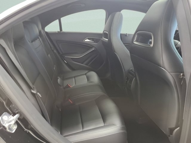 Used 2019 Mercedes-Benz CLA 250 4MATIC image 16