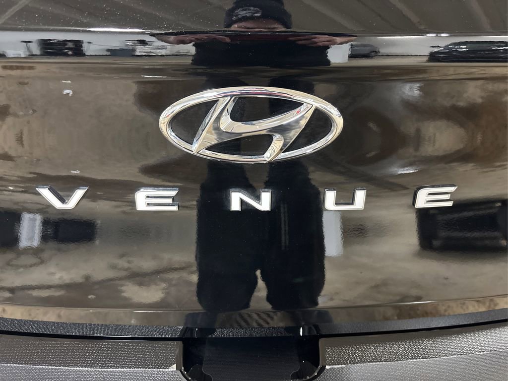Certified 2026 Hyundai Venue SEL image 14