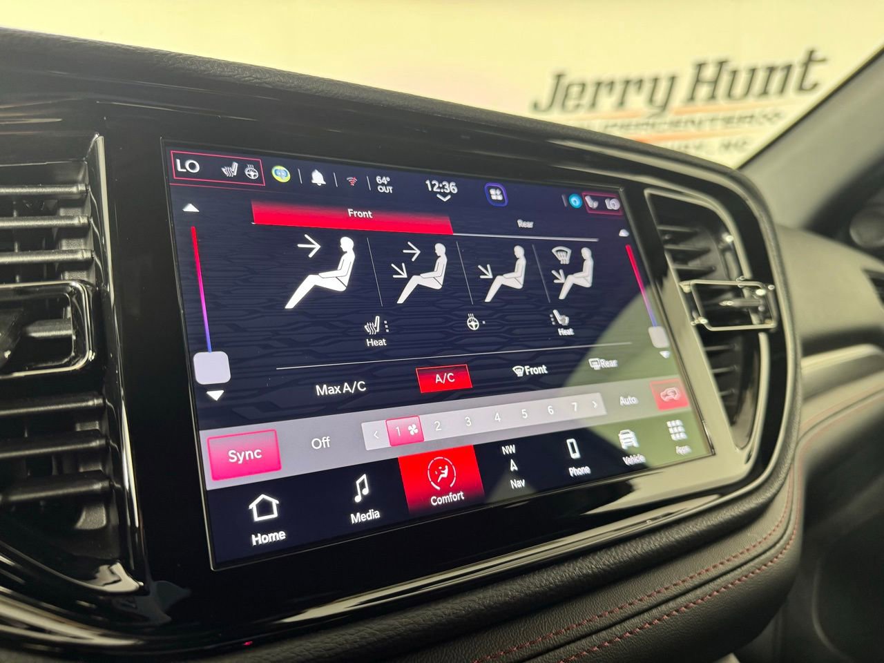 Used 2025 Dodge Durango GT AWD/4WD image 16