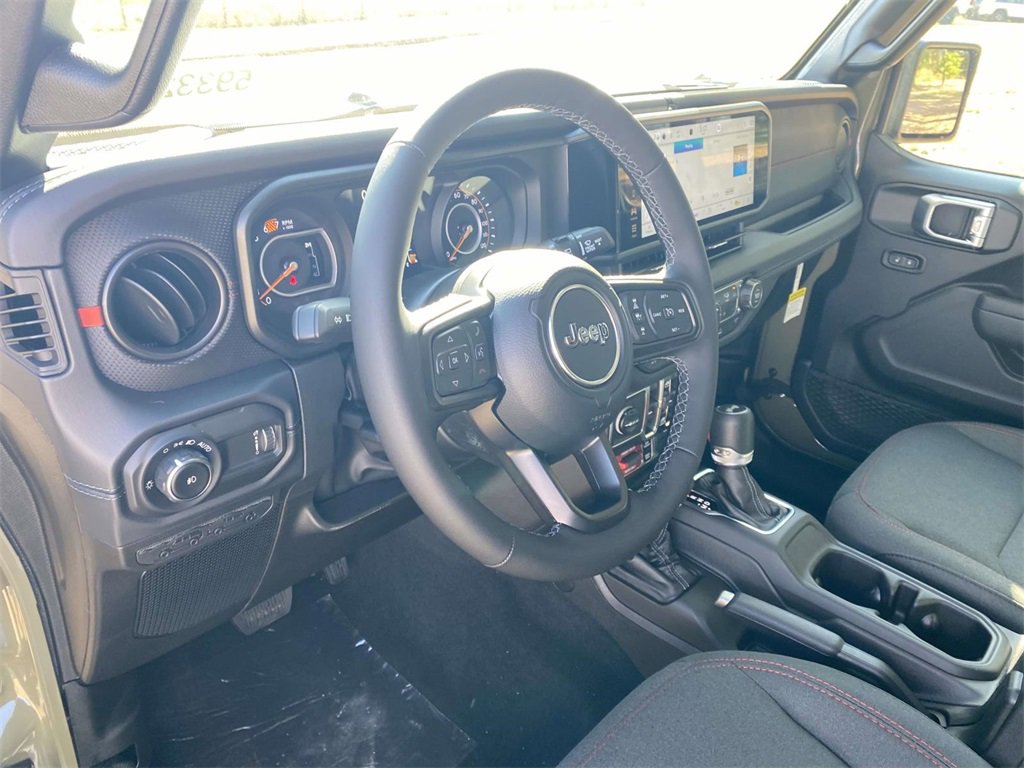 New 2026 Jeep Wrangler Unlimited Rubicon w/ Steel Bumper Group image 17