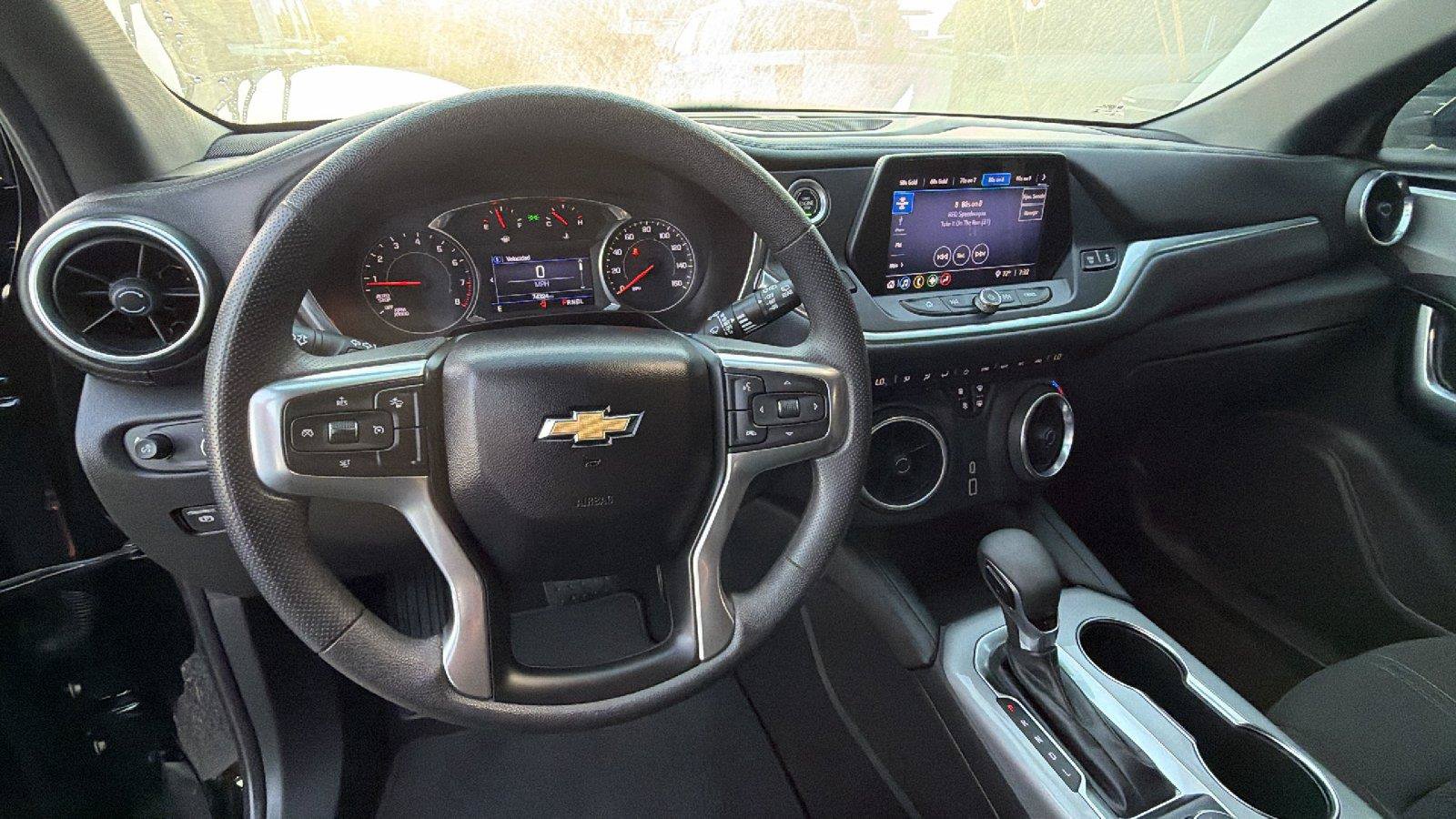 Used 2021 Chevrolet Blazer LT FWD image 3