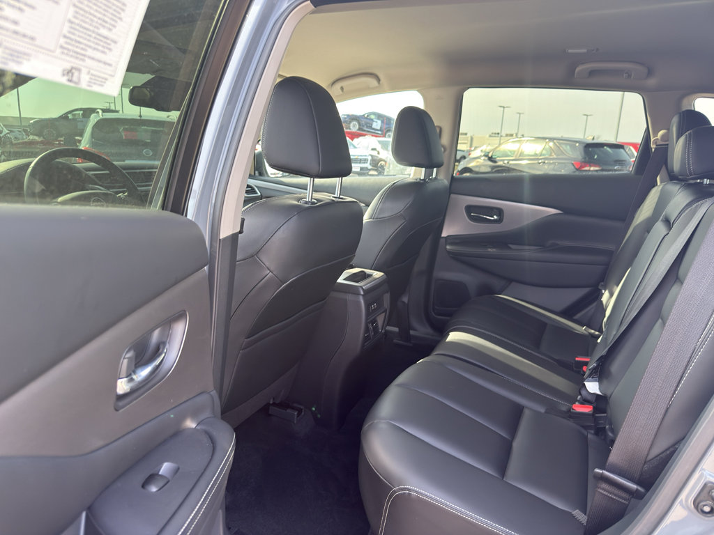 Certified 2024 Nissan Murano SV w/ SV Midnight Edition Package image 29
