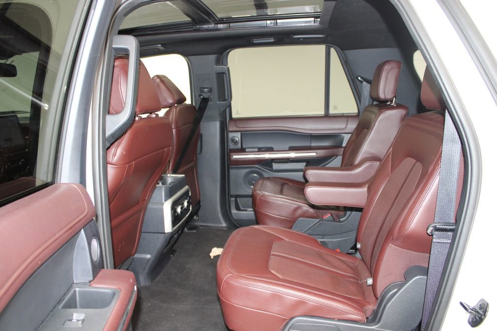 Used 2023 Ford Expedition Max Limited image 19