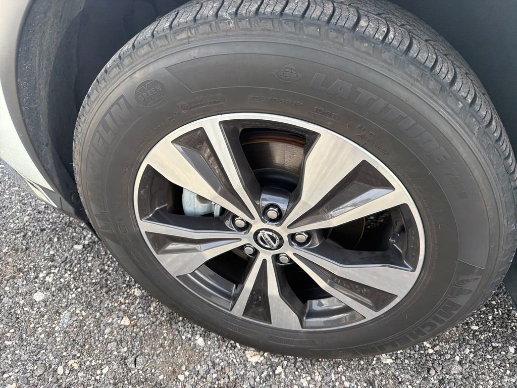 Used 2020 Nissan Murano SV FWD image 11
