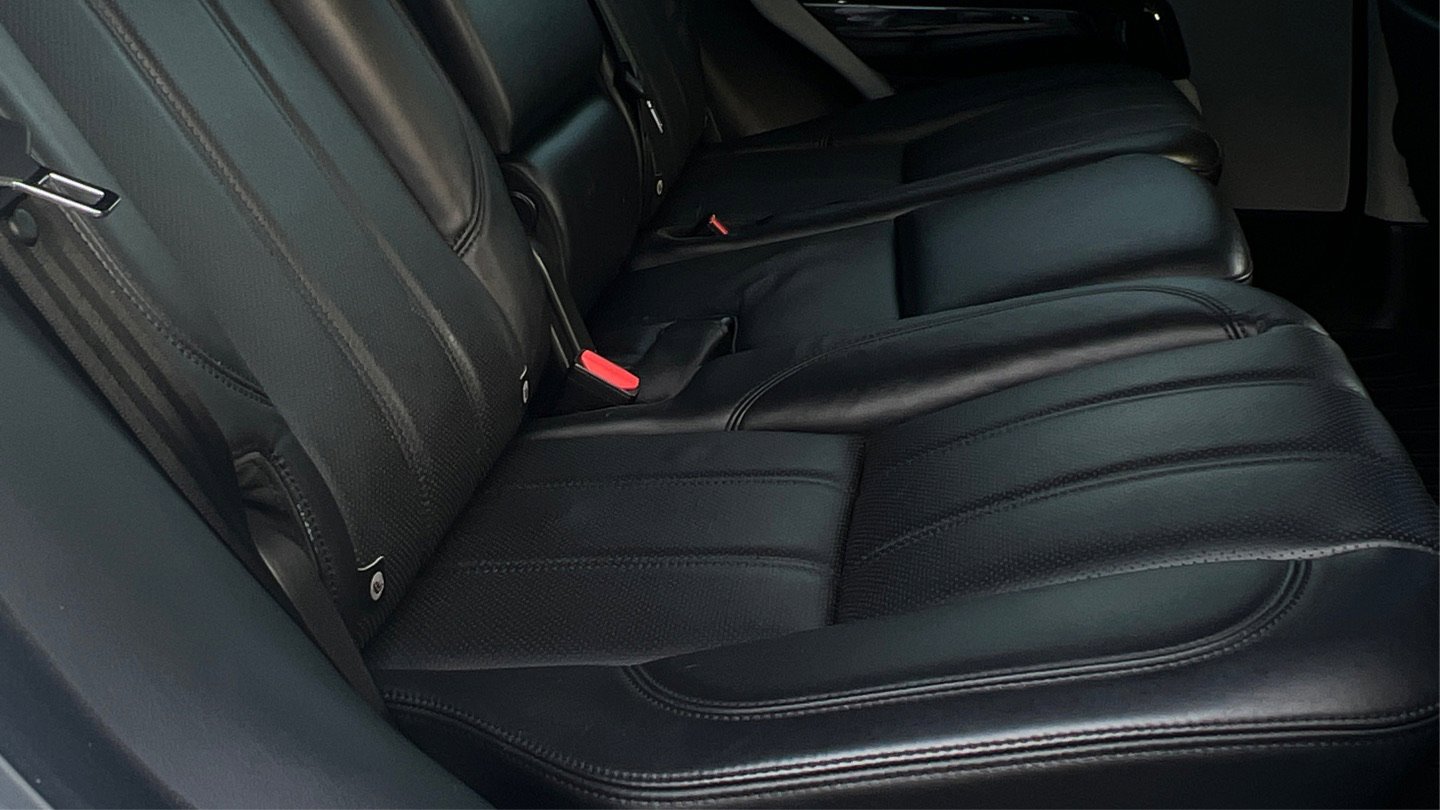 Used 2016 Land Rover Range Rover HSE image 18