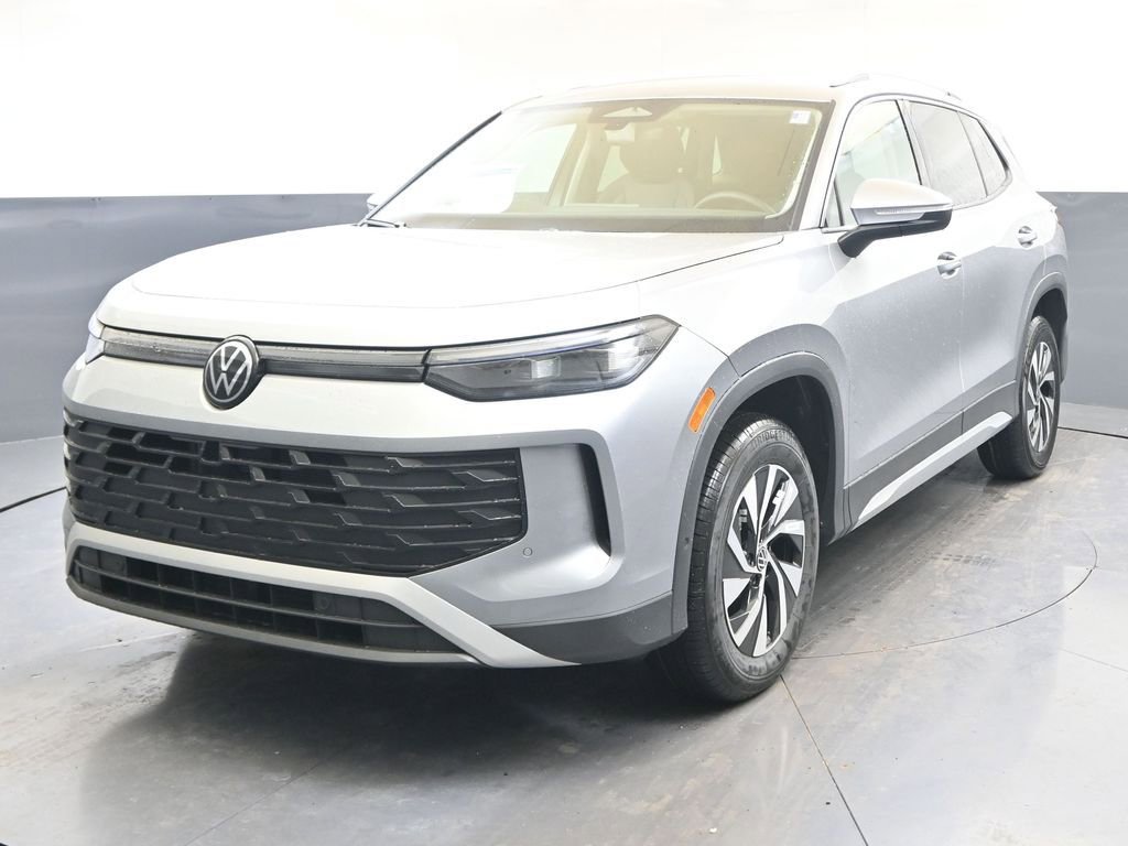 New 2026 Volkswagen Tiguan S image 1