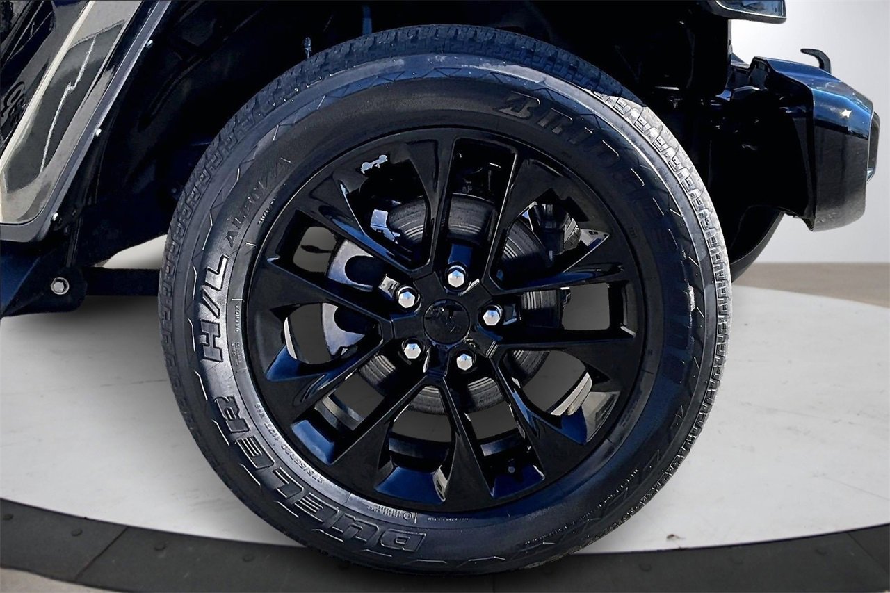 Certified 2021 Jeep Gladiator Overland image 33