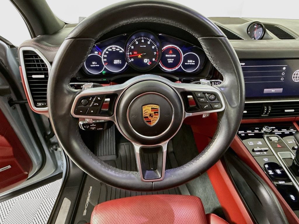Used 2023 Porsche Cayenne AWD/4WD image 11