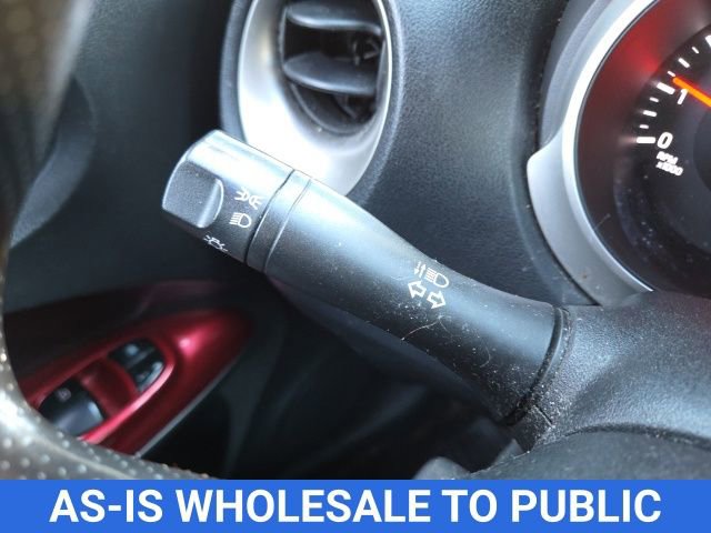 Used 2014 Nissan Juke S image 40