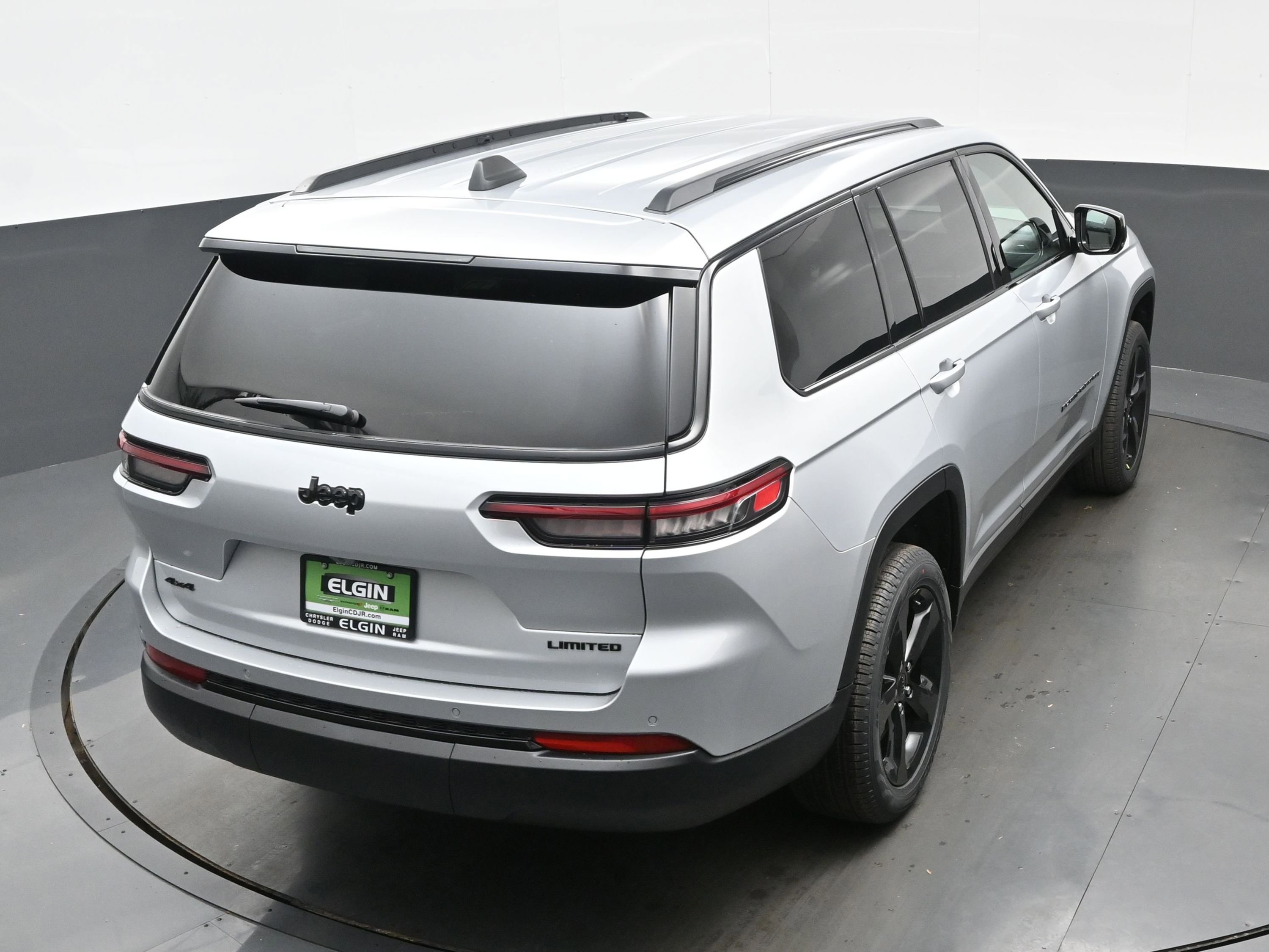 New 2025 Jeep Grand Cherokee L Limited w/ Black Appearance Package AWD/4WD image 23
