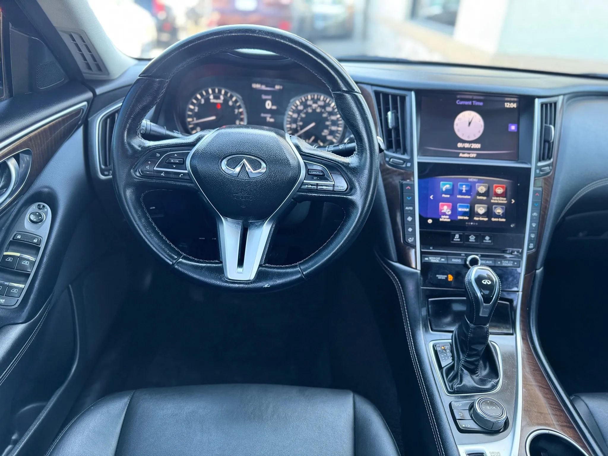 Used 2018 INFINITI Q50 Luxe AWD/4WD image 18