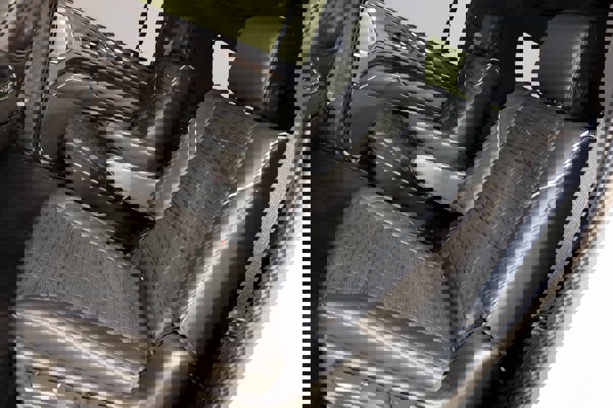 Used 2022 Cadillac Escalade ESV Sport Platinum w/ Heavy-Duty Trailer Package image 11