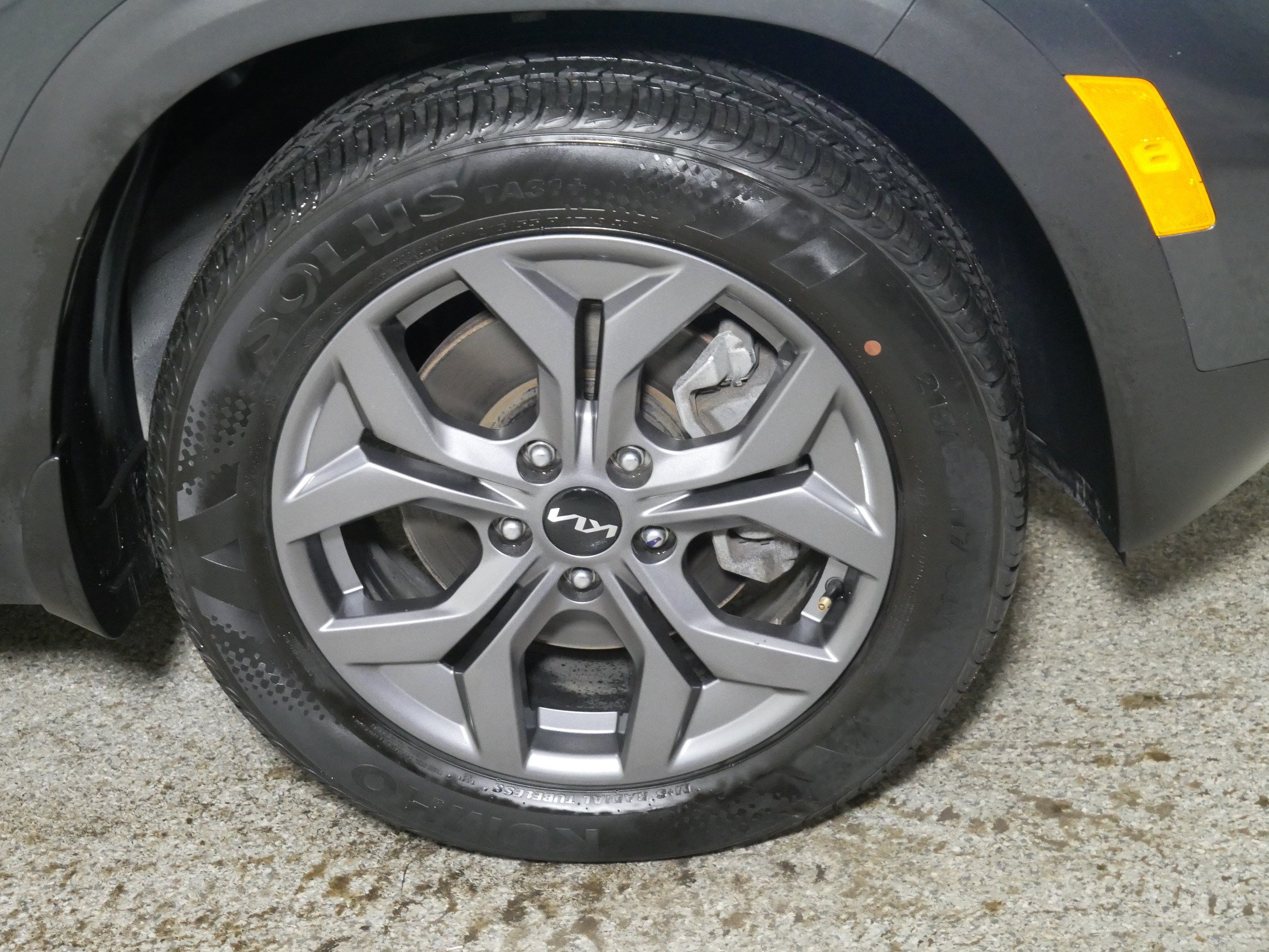 Used 2024 Kia Seltos S AWD/4WD image 15