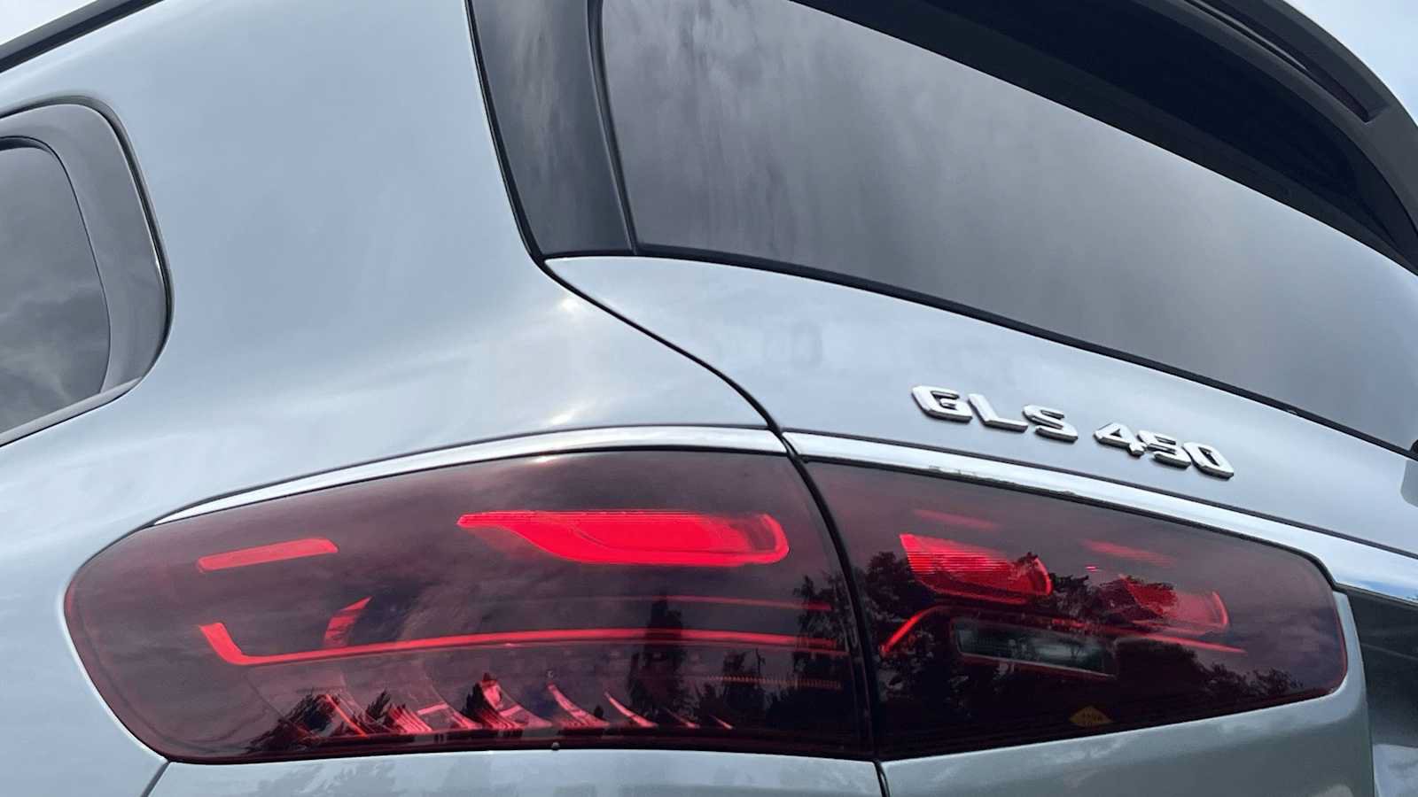 New 2026 Mercedes-Benz GLS 450 4MATIC image 18