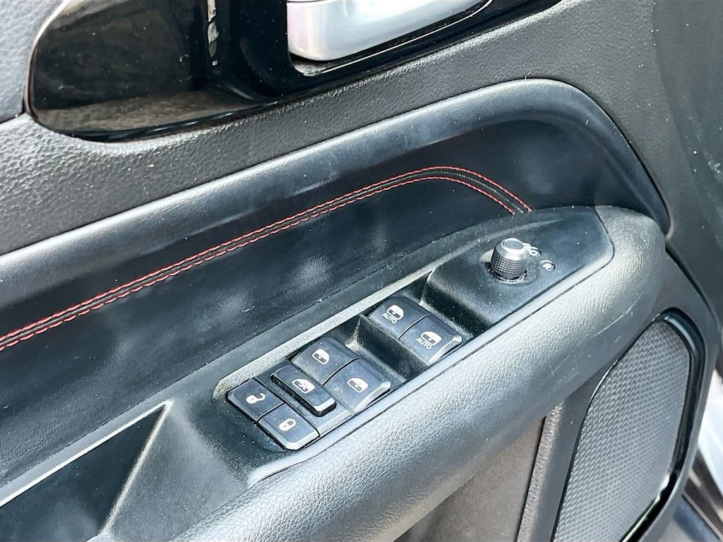 Used 2022 Jeep Compass Trailhawk image 17