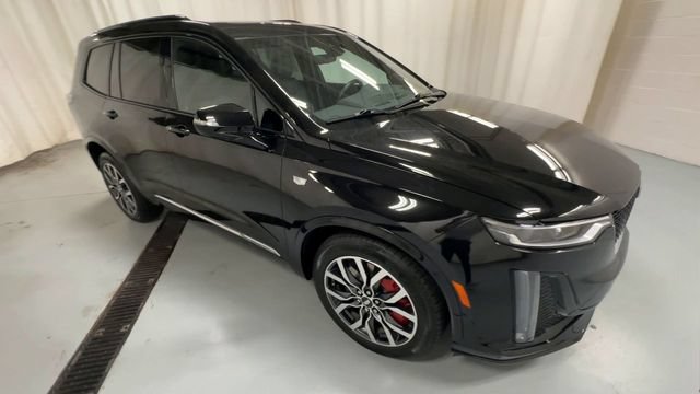 Certified 2025 Cadillac XT6 Sport w/ Platinum Package AWD/4WD image 2