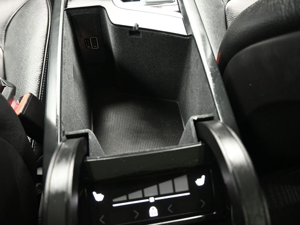 Used 2019 Volvo XC90 T6 Momentum w/ Protection Package Premier image 25