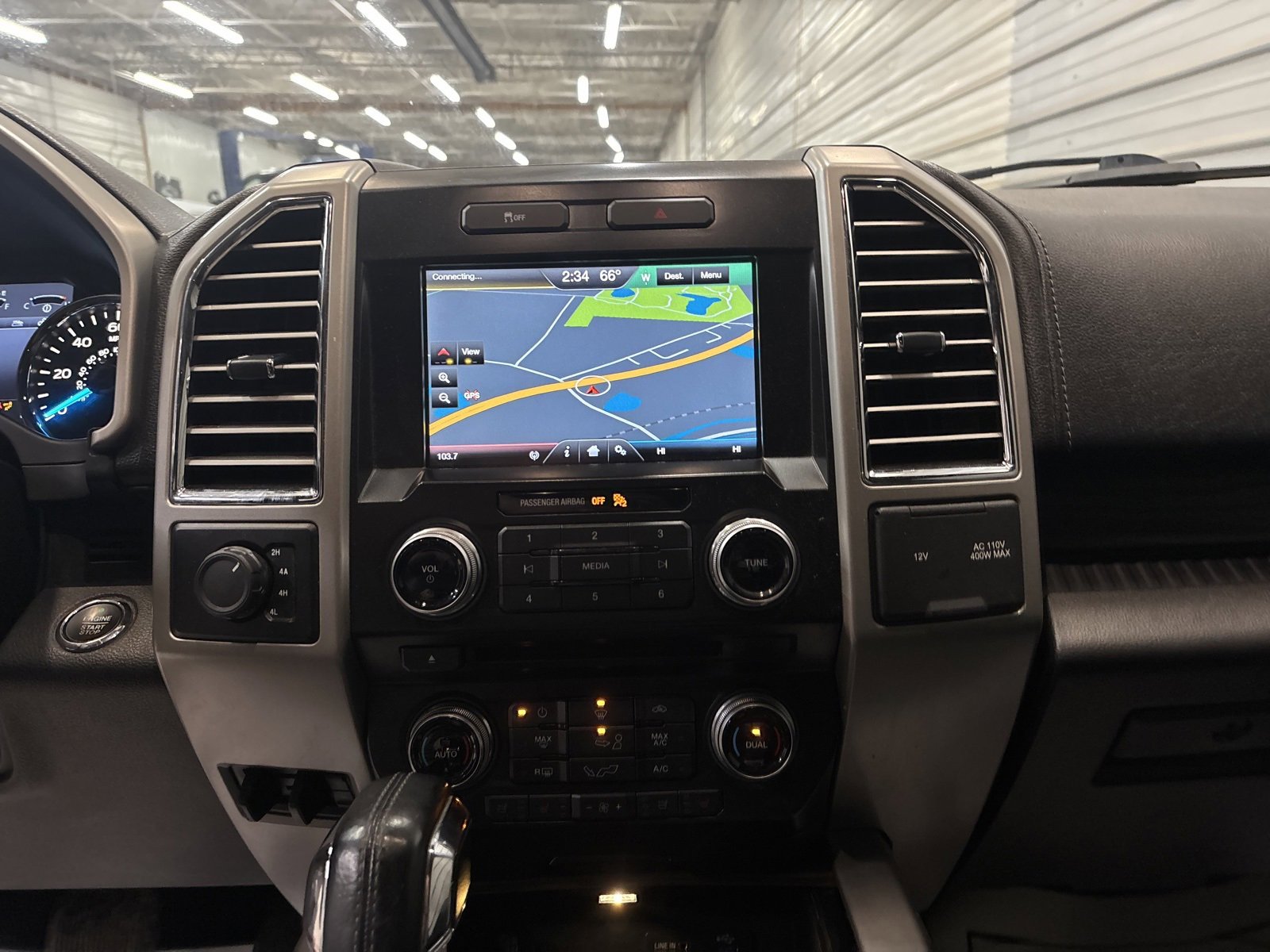 Used 2015 Ford F150 Lariat w/ Equipment Group 502A Luxury image 16