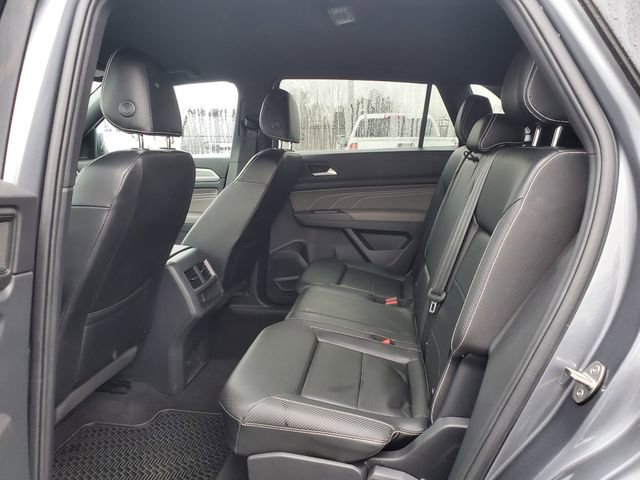 Used 2022 Volkswagen Atlas Cross Sport SE image 11